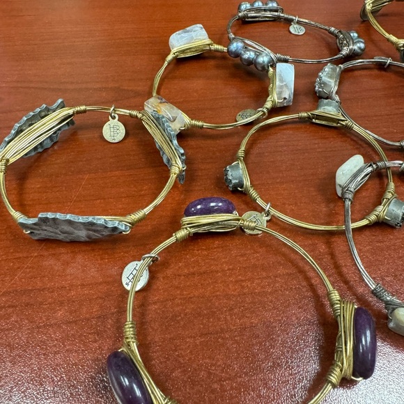 Bourbon and Bow ties bracelets - Picture 3 of 6